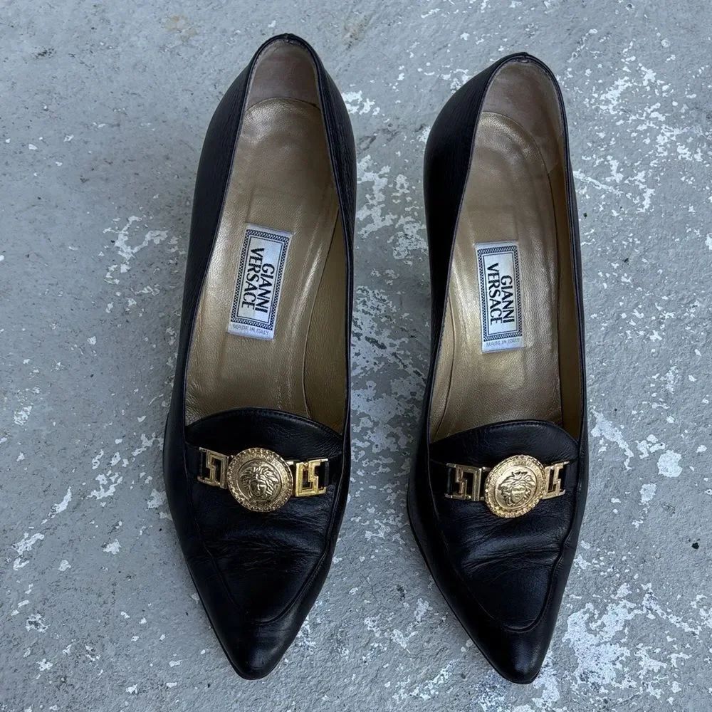 Vintage Versace Medusa Heeled loafers